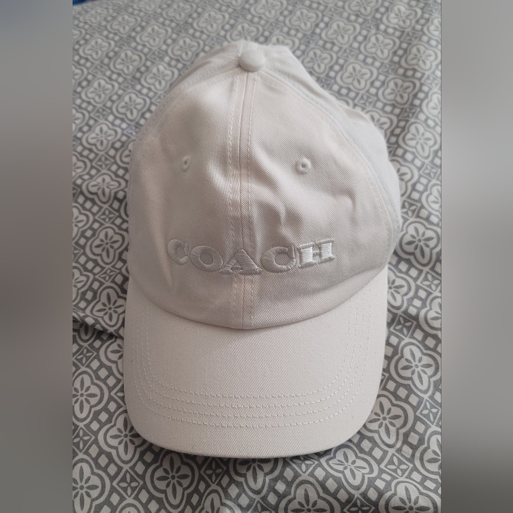 (SOLD) Coach Cream Logo Cap